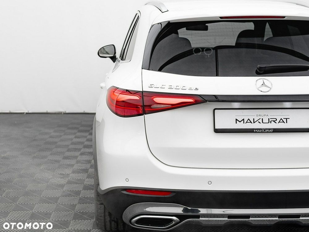 Mercedes-Benz GLC - 11