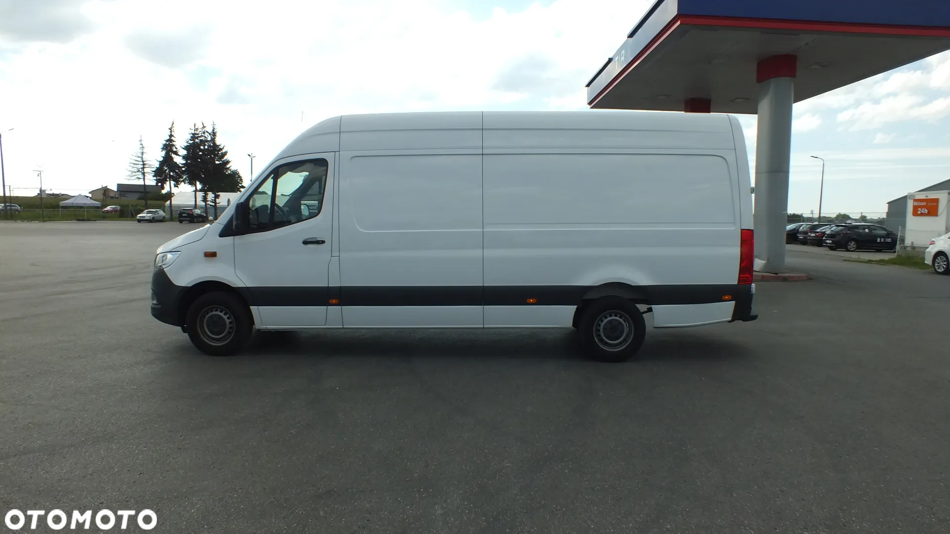 Mercedes-Benz Sprinter - 4