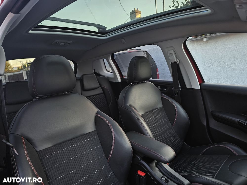 Peugeot 2008 - 8