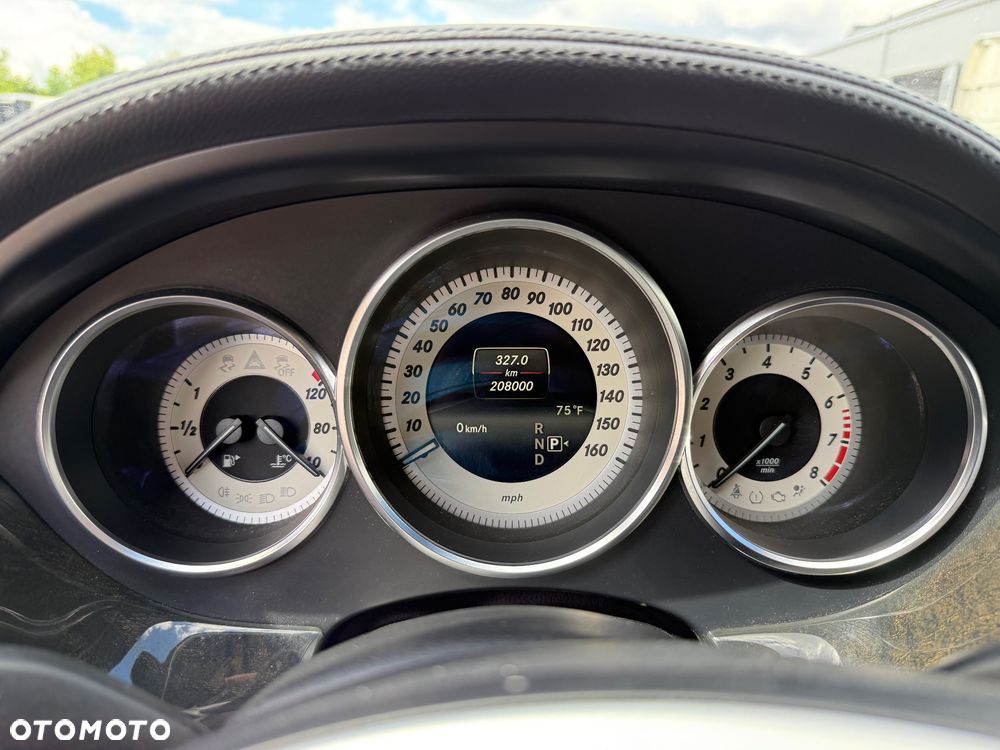 Mercedes-Benz CLS 500 4-Matic 7G-TRONIC - 22