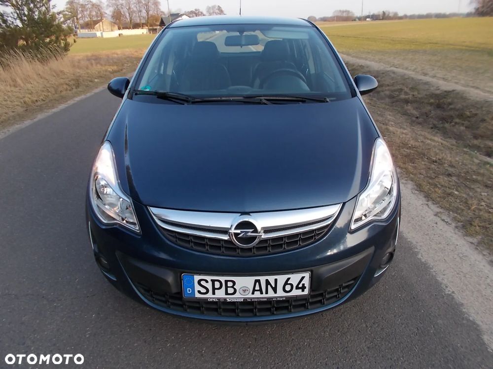 Opel Corsa 1.2 16V Cosmo - 7