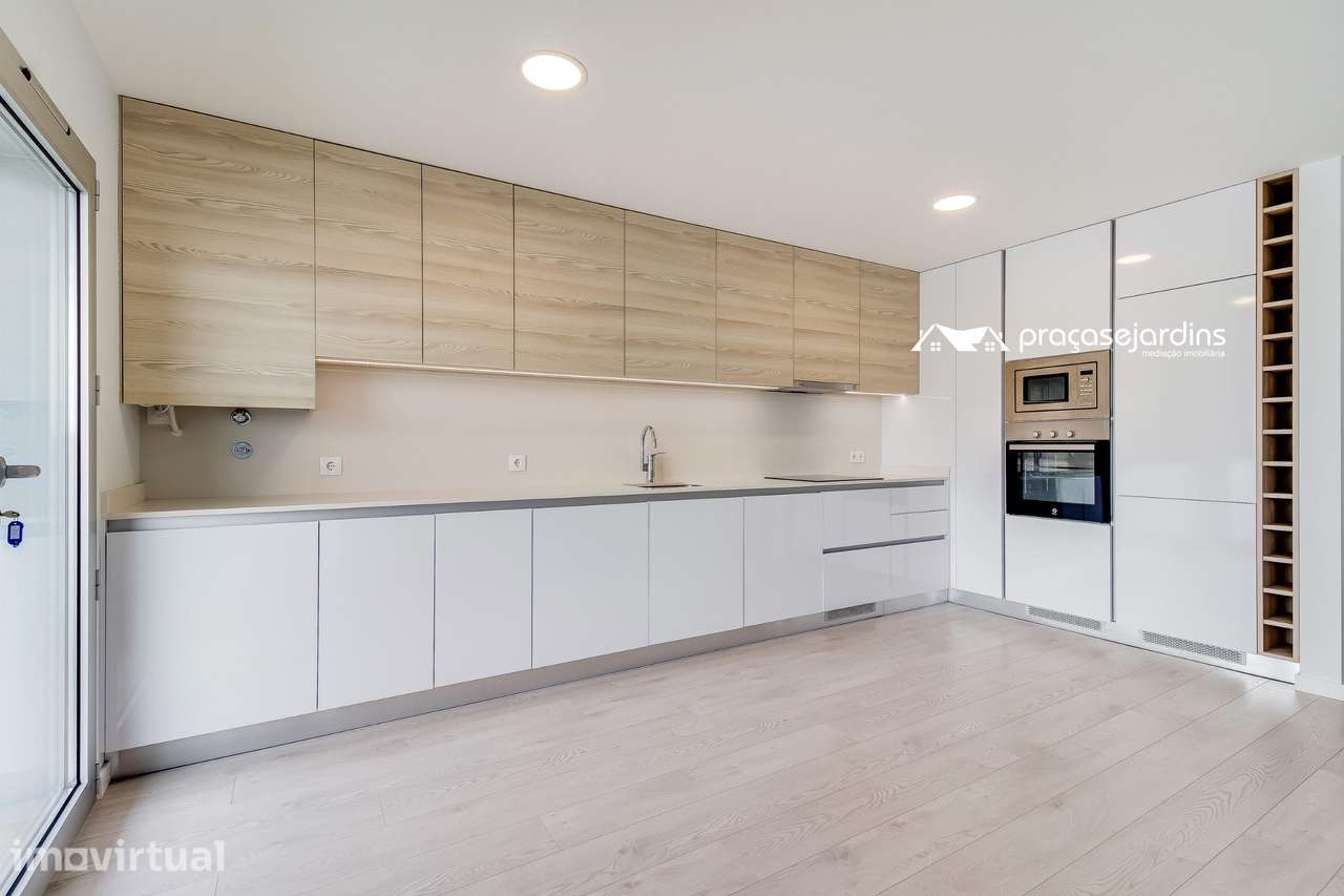 Apartamento T3 Semi-Novo - Grande imagem: 3/25