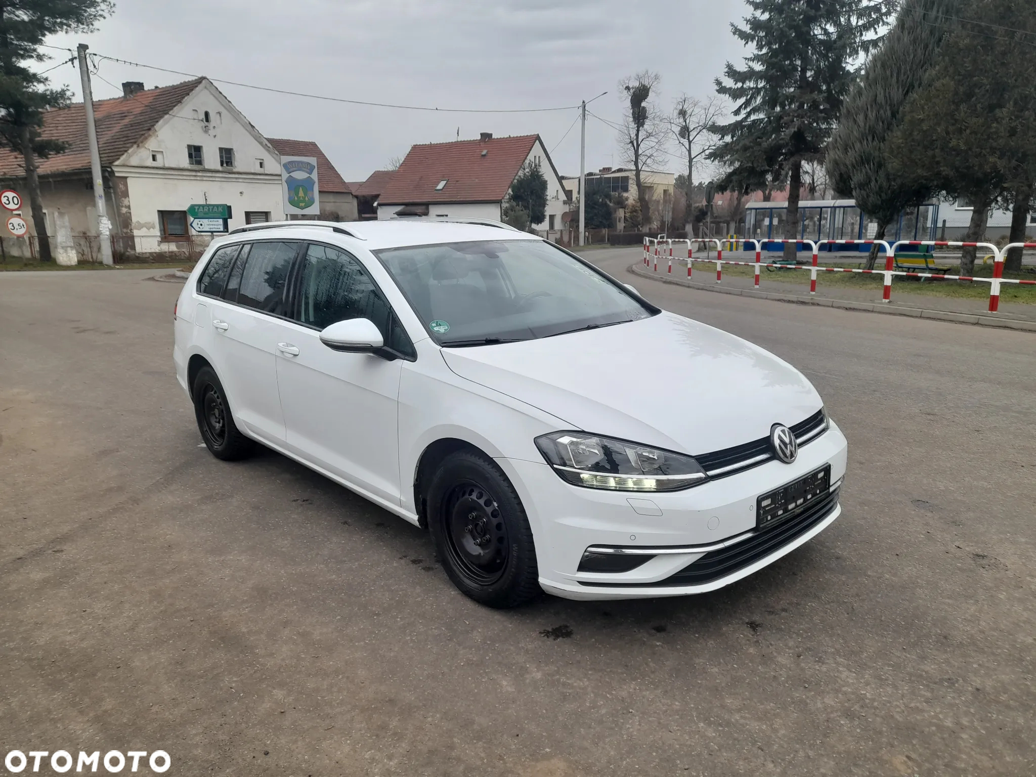 Volkswagen Golf 1.0 TSI (BlueMotion Technology) Comfortline - 6