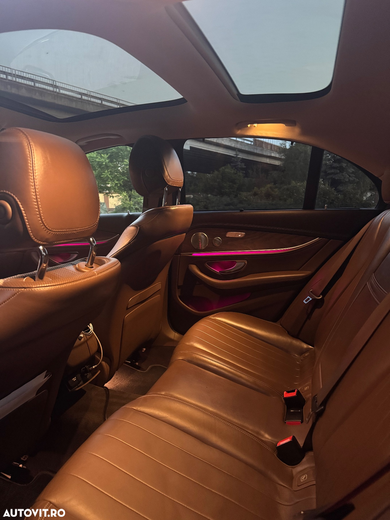 Mercedes-Benz E 220 d Aut. - 16