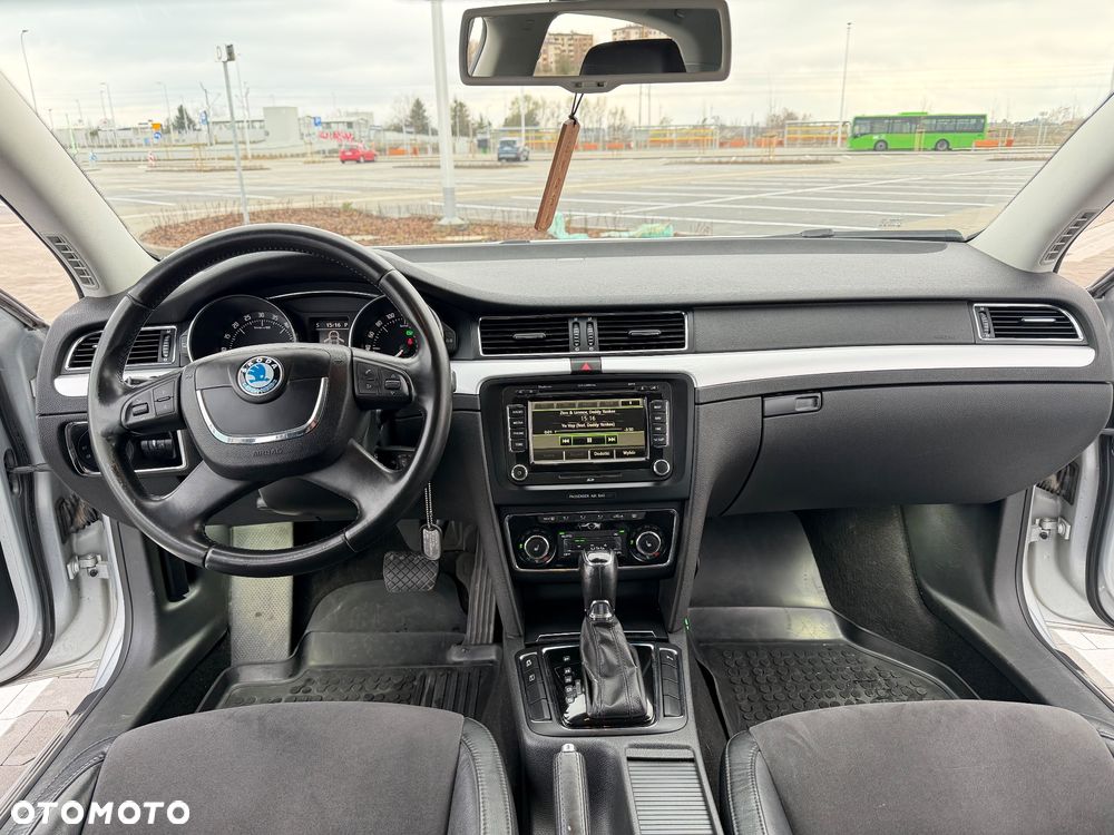 Skoda Superb 2.0 TDI Platinum DSG - 6