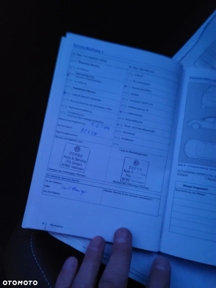 Volkswagen Touran 2.0 TDI DPF MATCH - 33