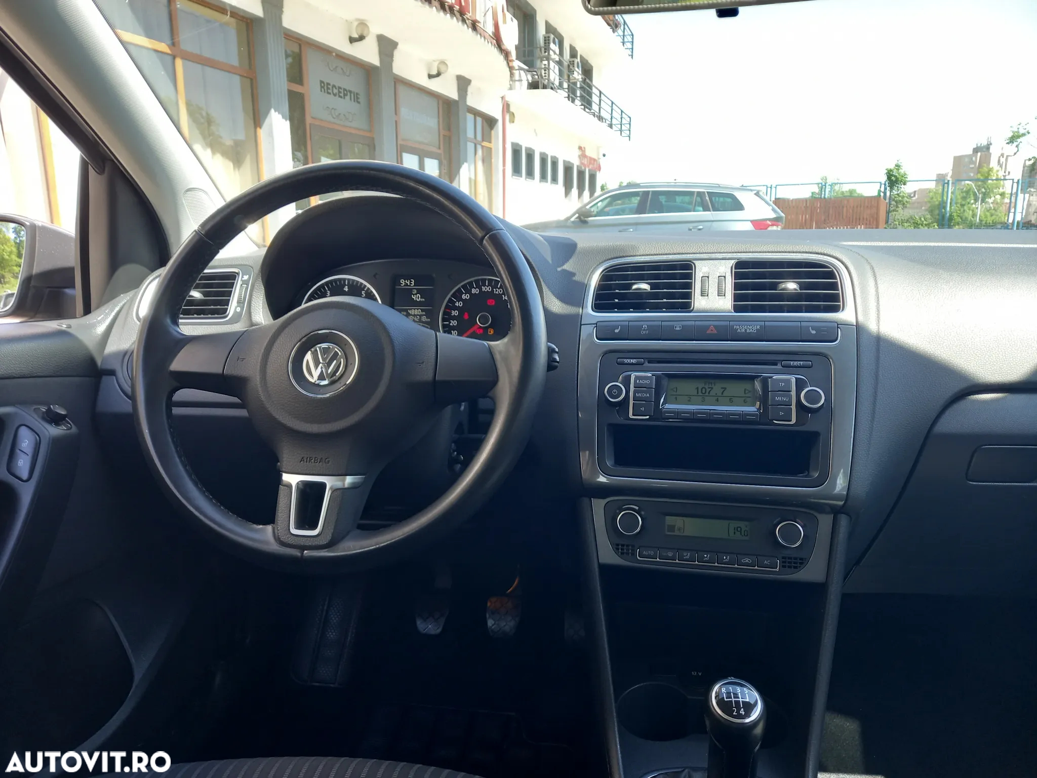 Volkswagen Polo - 5