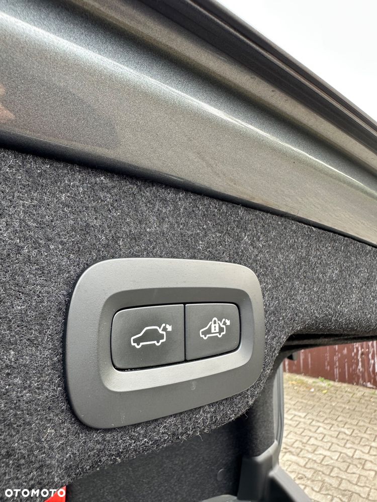 Volvo S90 - 18