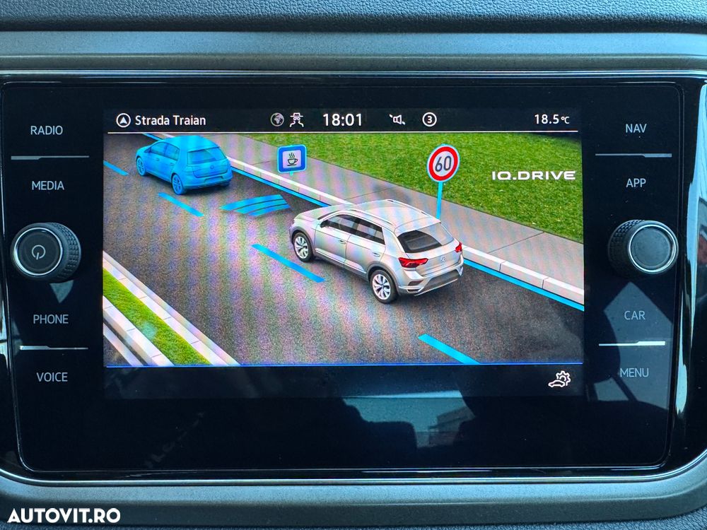 Volkswagen T-Roc 2.0 TDI SCR DSG IQ.DRIVE - 11