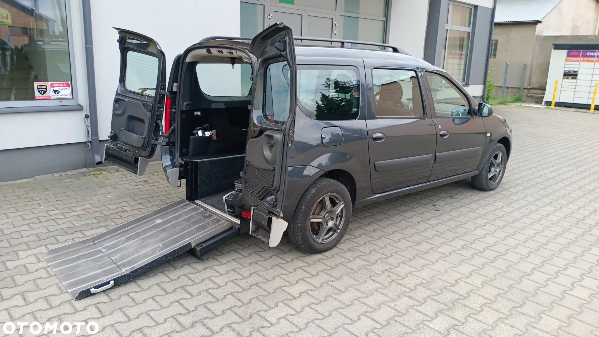 Dacia Logan MCV 1.6 Ambiance - 1
