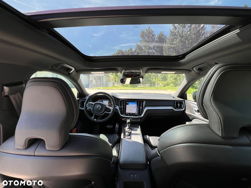Volvo S60 T6 AWD R-Design - 10