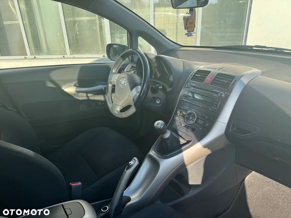 Toyota Auris 1.4 VVT-i Terra - 13
