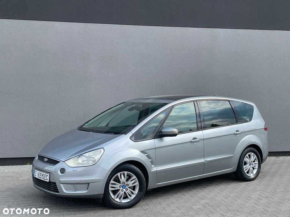 Ford S-Max - 11