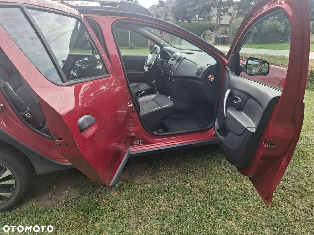 Dacia Sandero 0.9 TCe SL Celebration S&S EU6 - 6