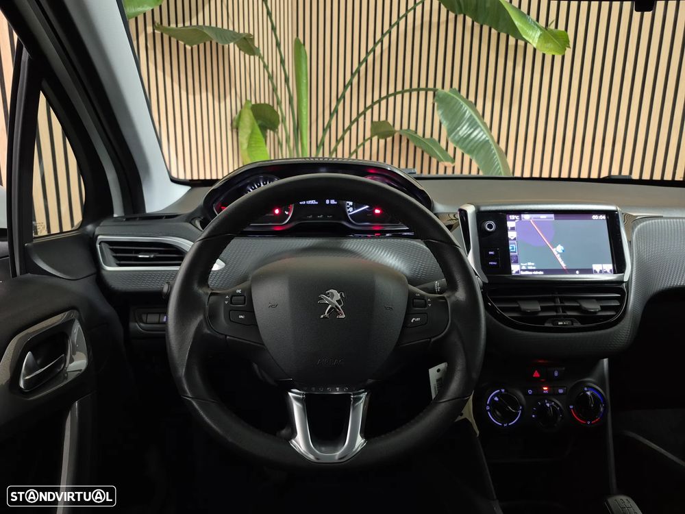 Peugeot 2008 1.2 PureTech Style - 10