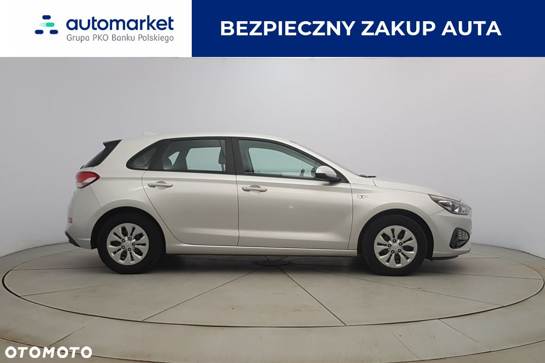 Hyundai i30 1.5 DPI Classic + - 8