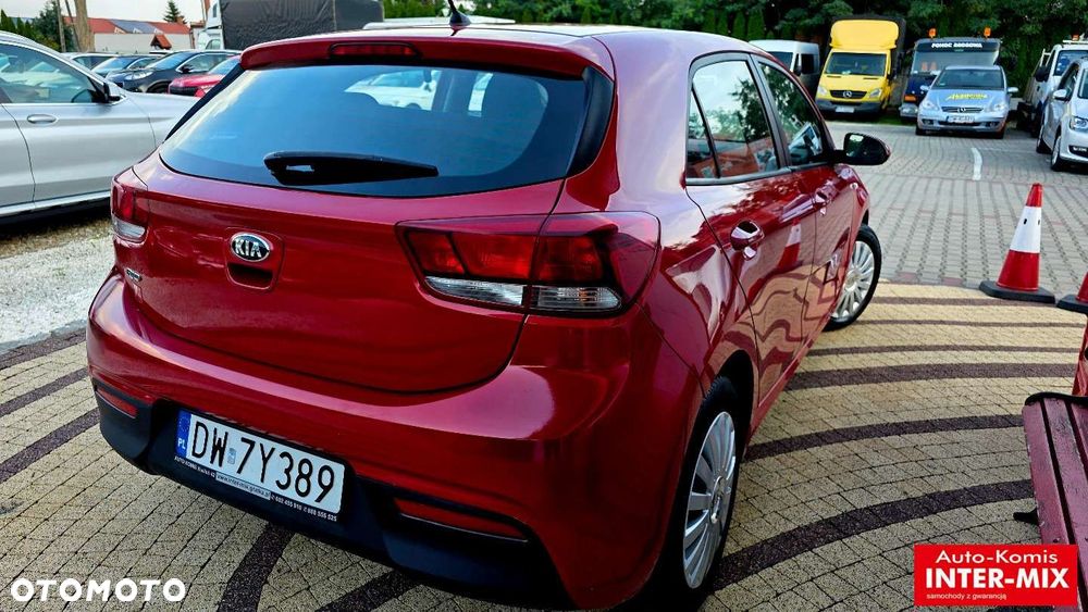 Kia Rio - 4