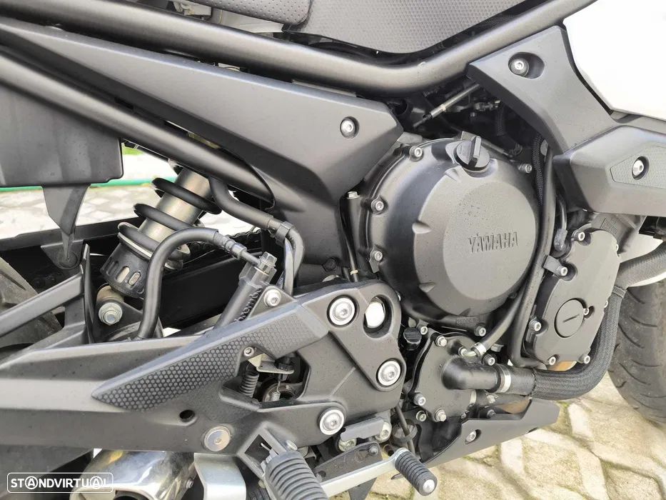 Yamaha Diversion XJ6 - 12