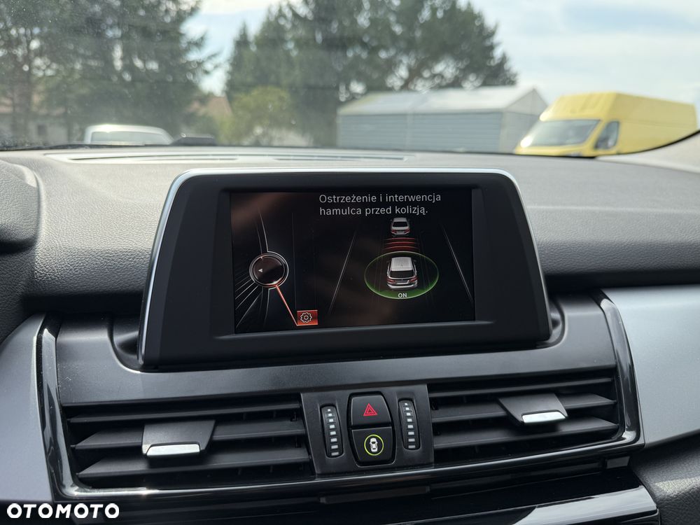 BMW Seria 2 218i Advantage - 25