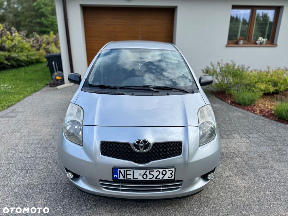 Toyota Yaris 1.0 Luna A/C - 3