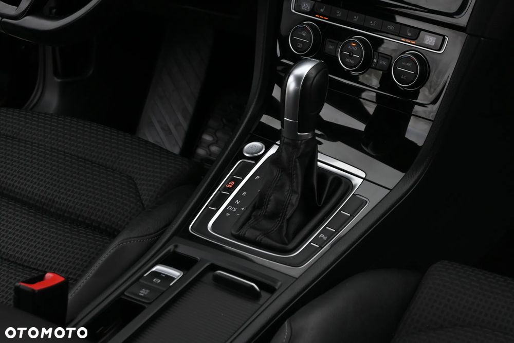 Volkswagen Golf 2.0 TDI BMT Highline DSG - 26