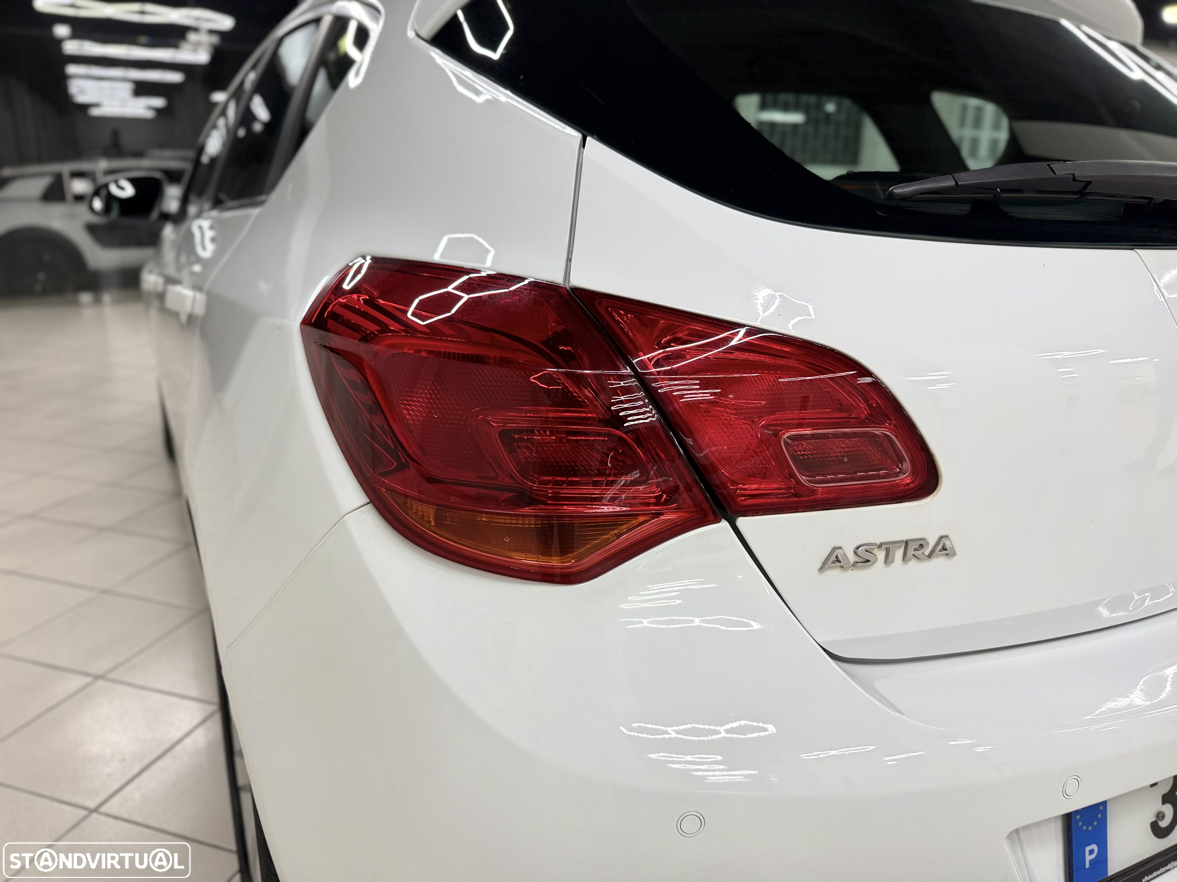 Opel Astra 1.7 CDTi Edition - 7