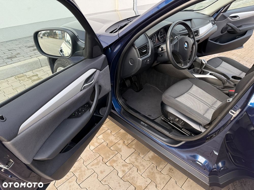 BMW X1 sDrive18i - 9