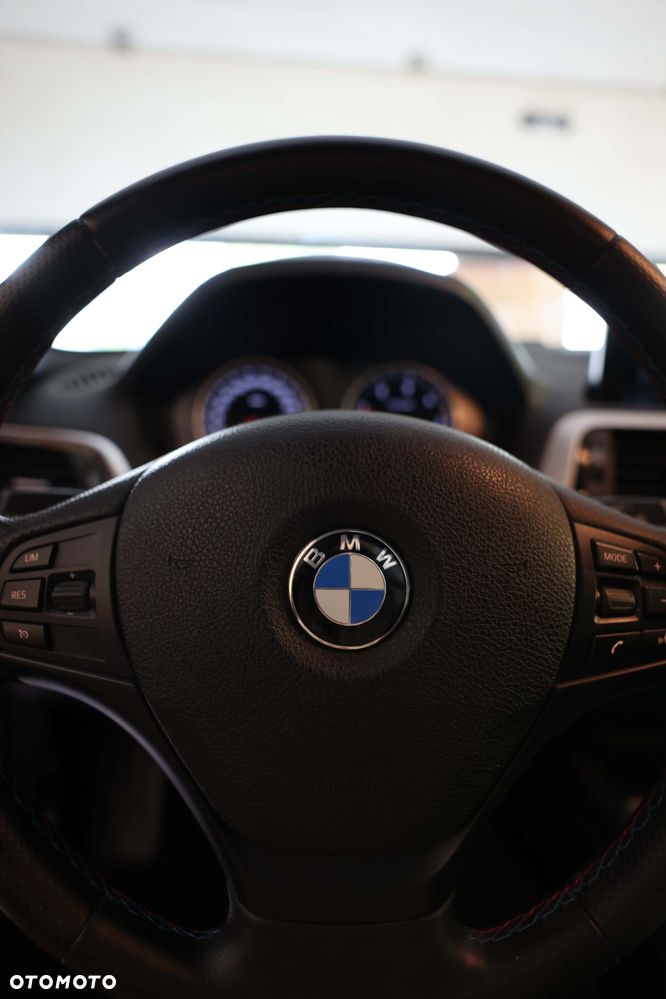 BMW Seria 1 120d xDrive - 27