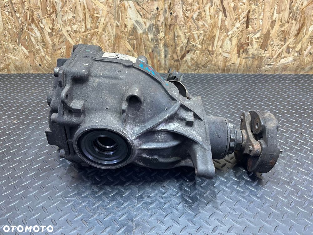 MOST DYFER TYŁ TYLNY BMW F10 F11 3.0 N57 2.47 OE 7584457