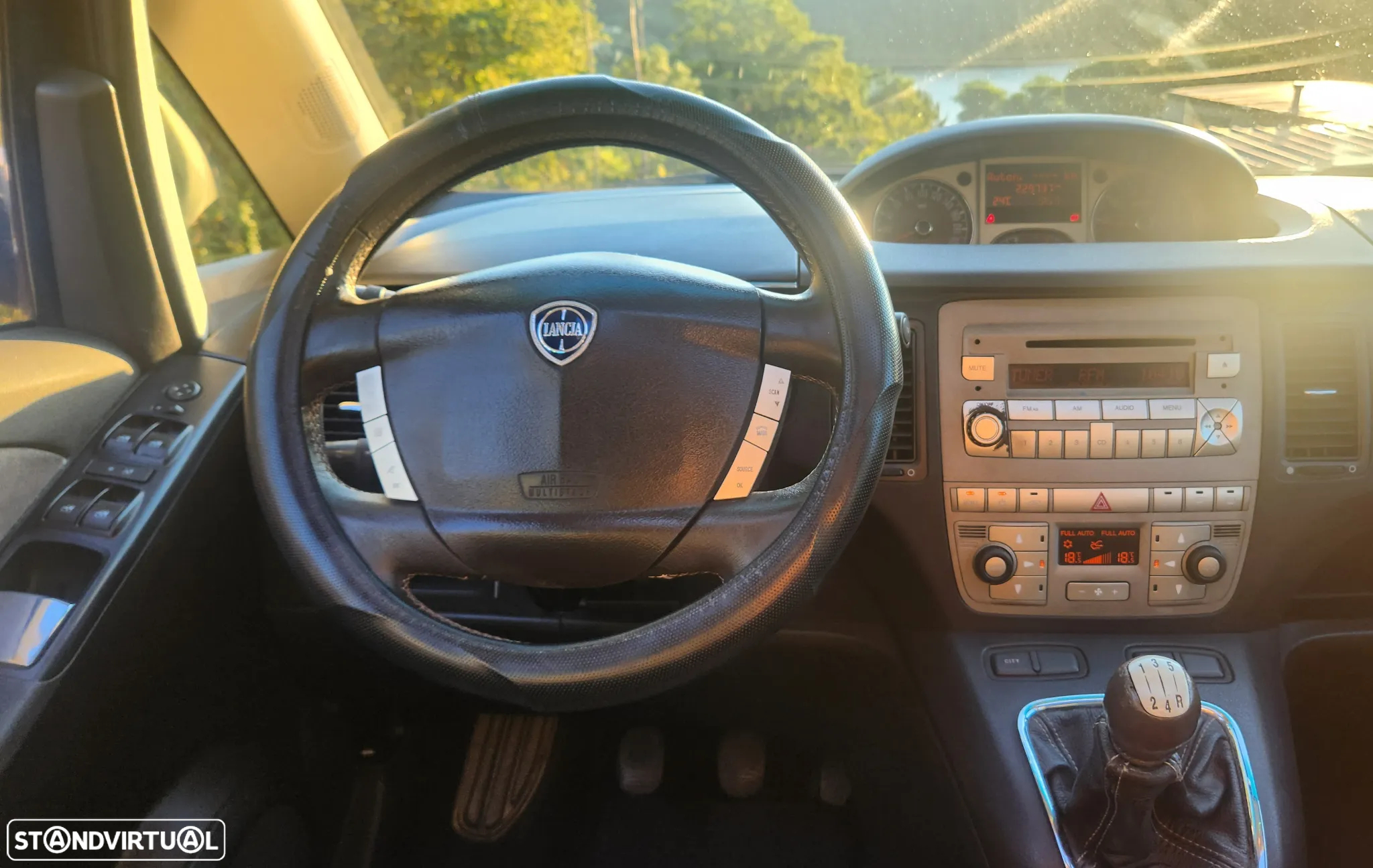 Lancia Musa 1.3 16V M-jet Oro - 8