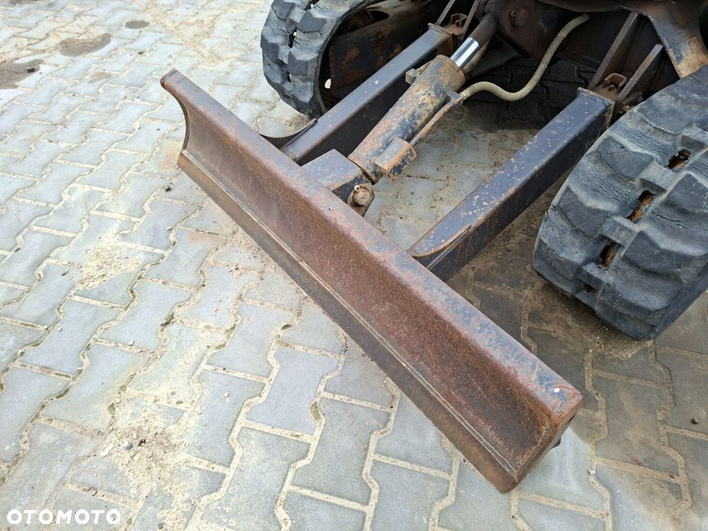 Yanmar B-22 - 40