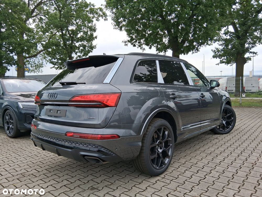 Audi Q7 - 4