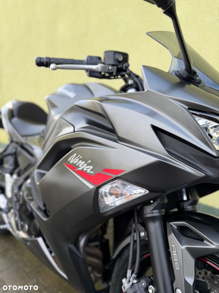 Kawasaki Ninja - 4