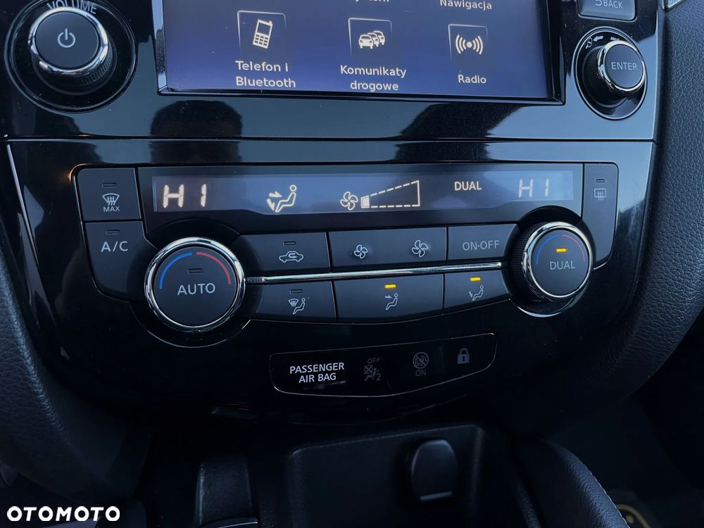 Nissan Qashqai 1.2 DIG-T N-Connecta EU6 - 32