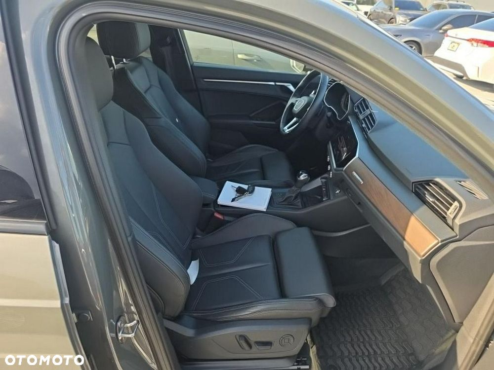 Audi Q3 45 TFSI Quattro S Line S tronic - 11
