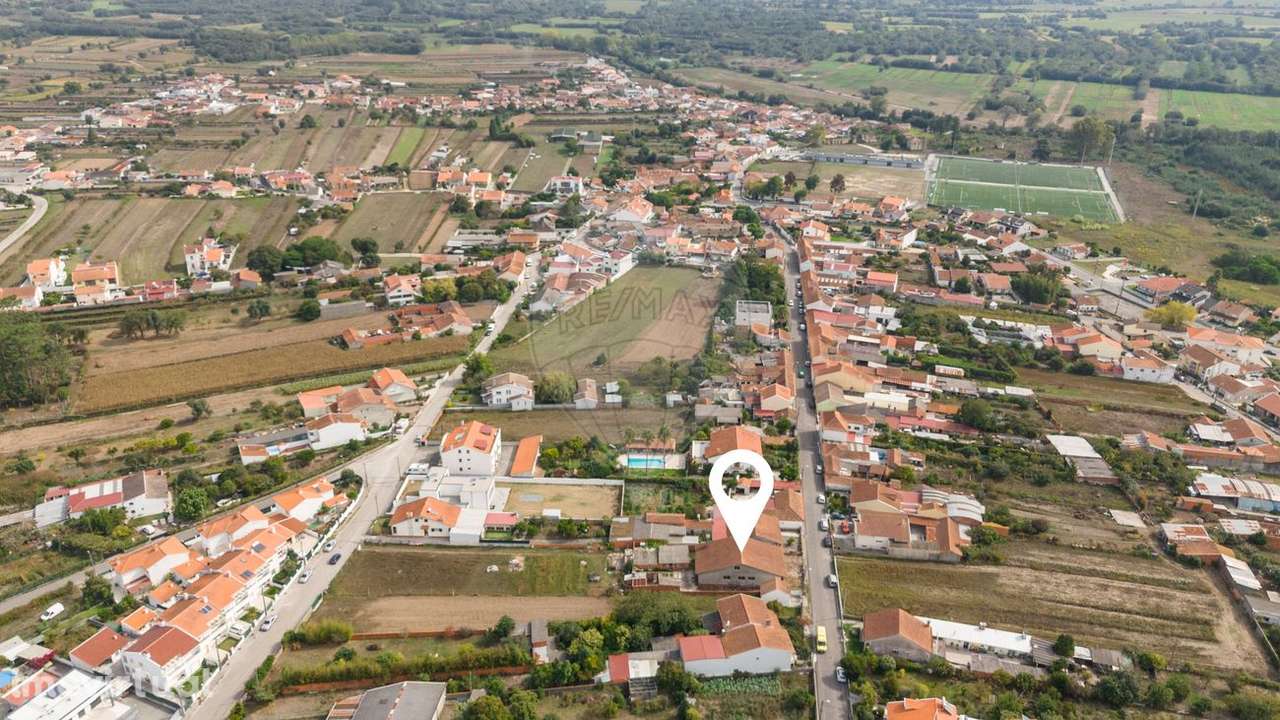 Moradia T4 para venda - Grande imagem: 2/32