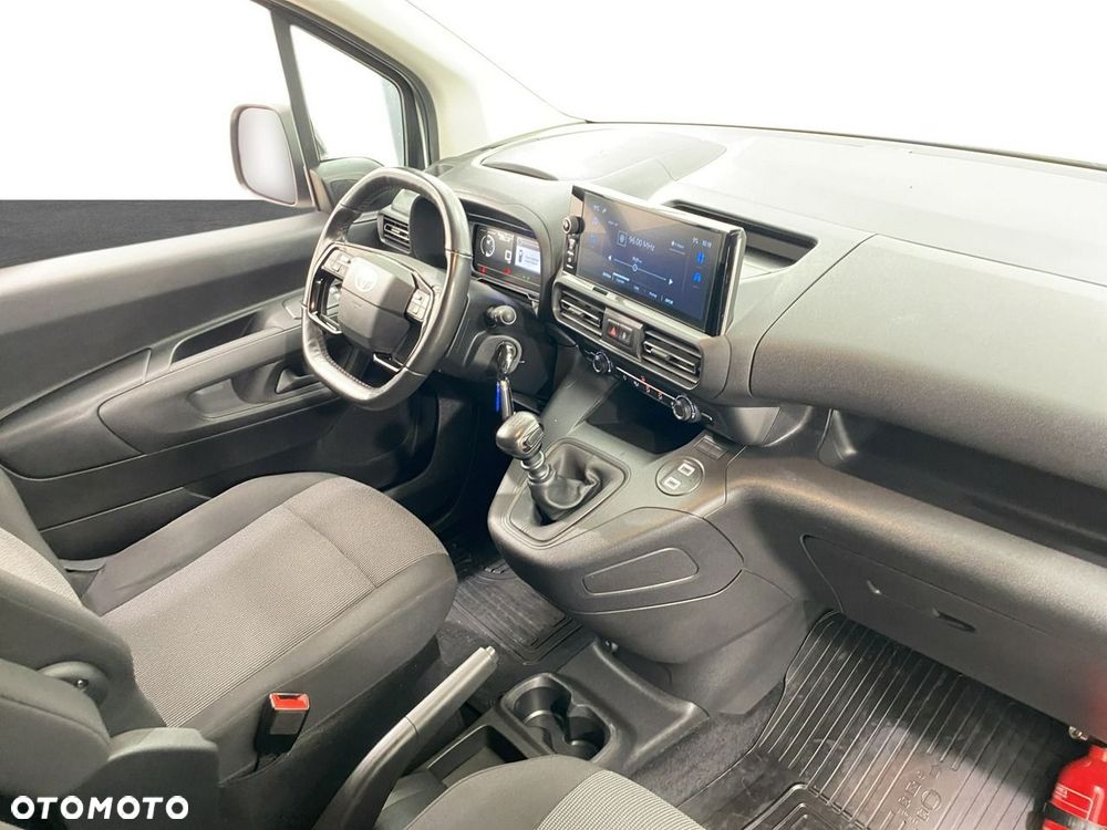 Toyota Proace City - 15