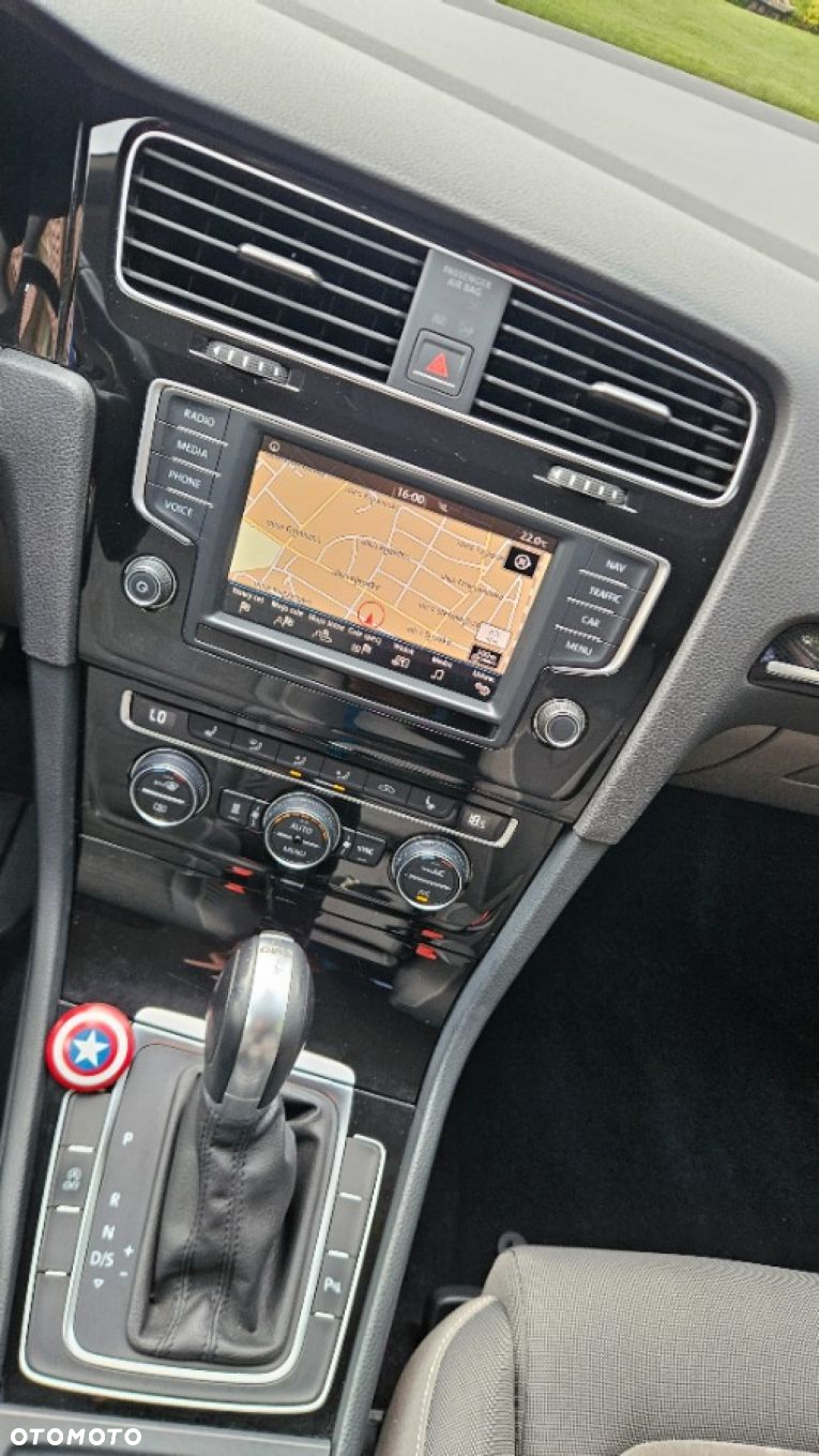 Volkswagen Golf Variant 2.0 TDI SCR DSG R-Line - 22