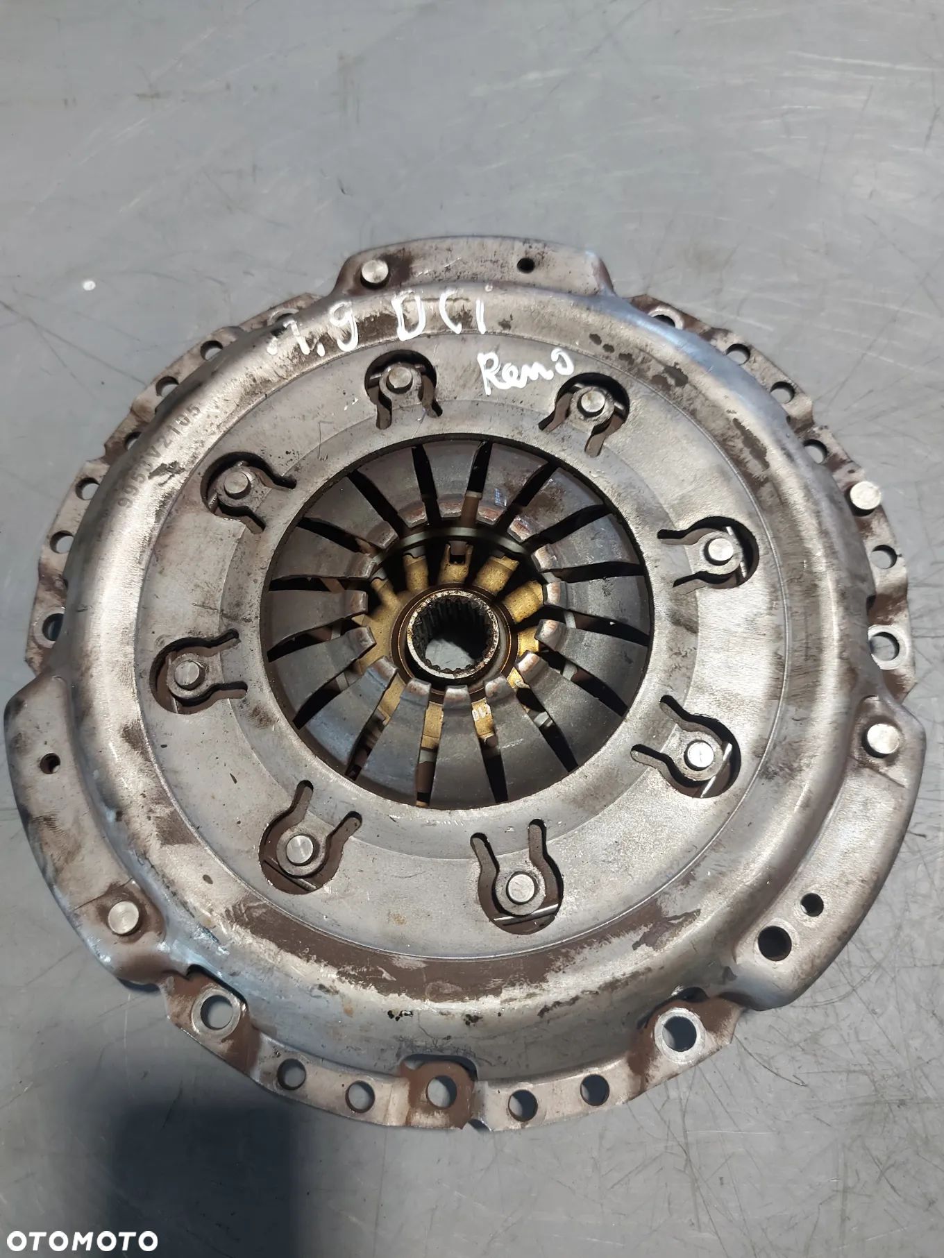 DOCISK TARCZA SPRZĘGŁO RENAULT 1.9 DCI - 1