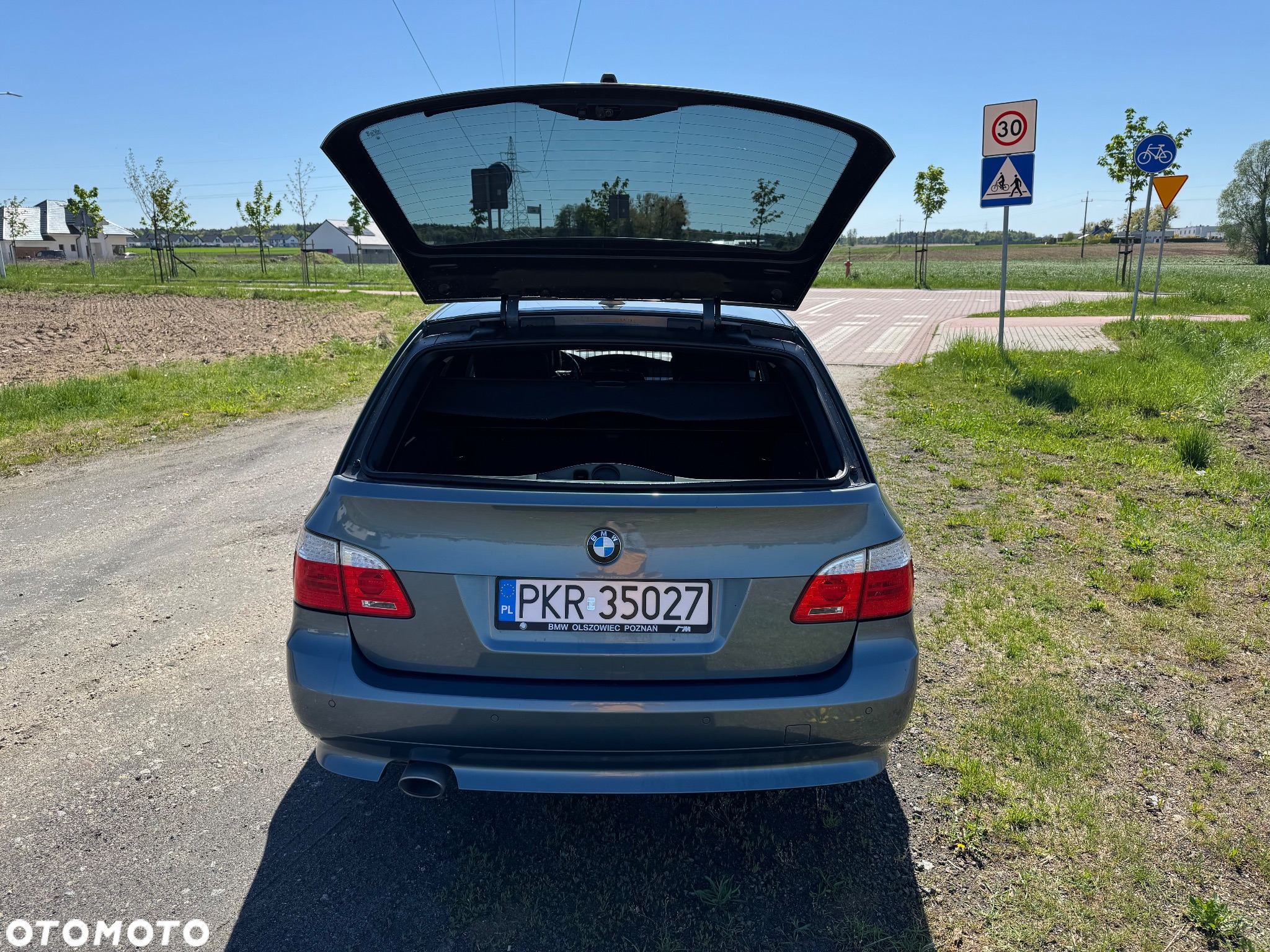 BMW Seria 5 520d Touring - 6