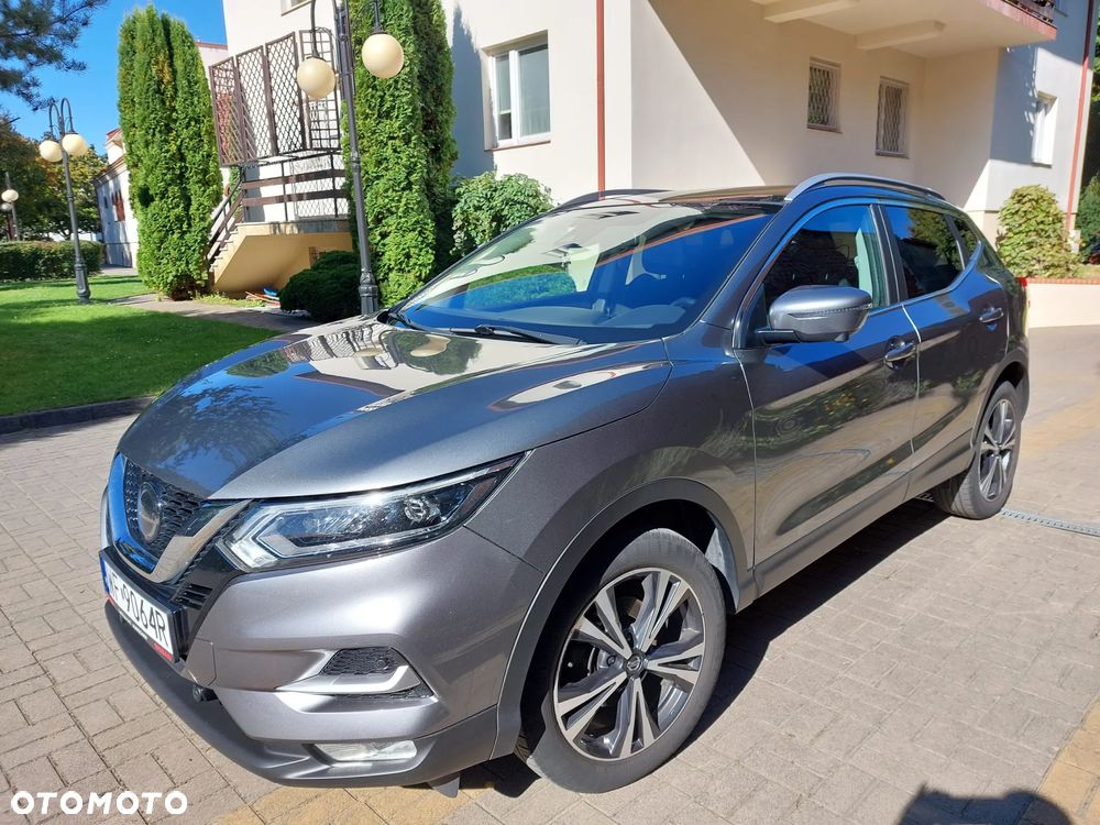 Nissan Qashqai 1.6 DIG-T N-Connecta - 1