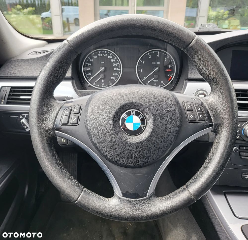 BMW Seria 3 320i Edition Sport - 19