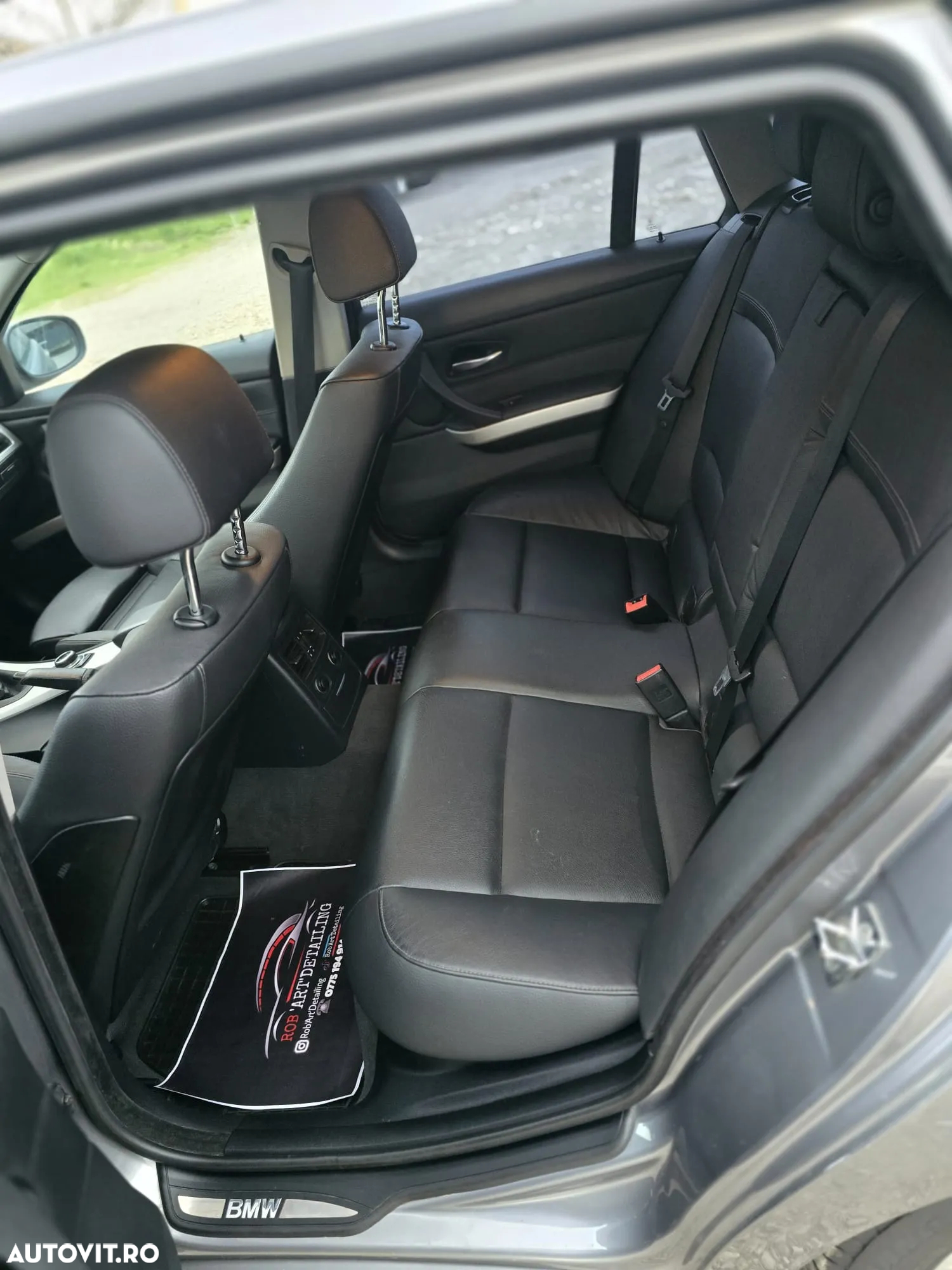 BMW Seria 3 320d xDrive DPF Touring - 10