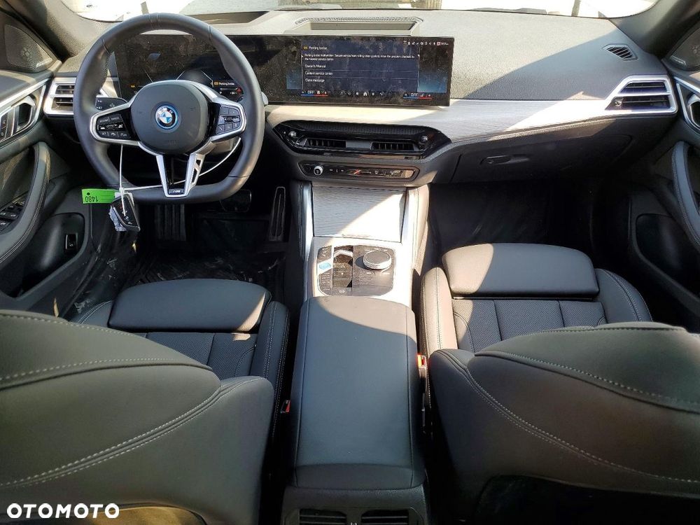 BMW i4 - 7