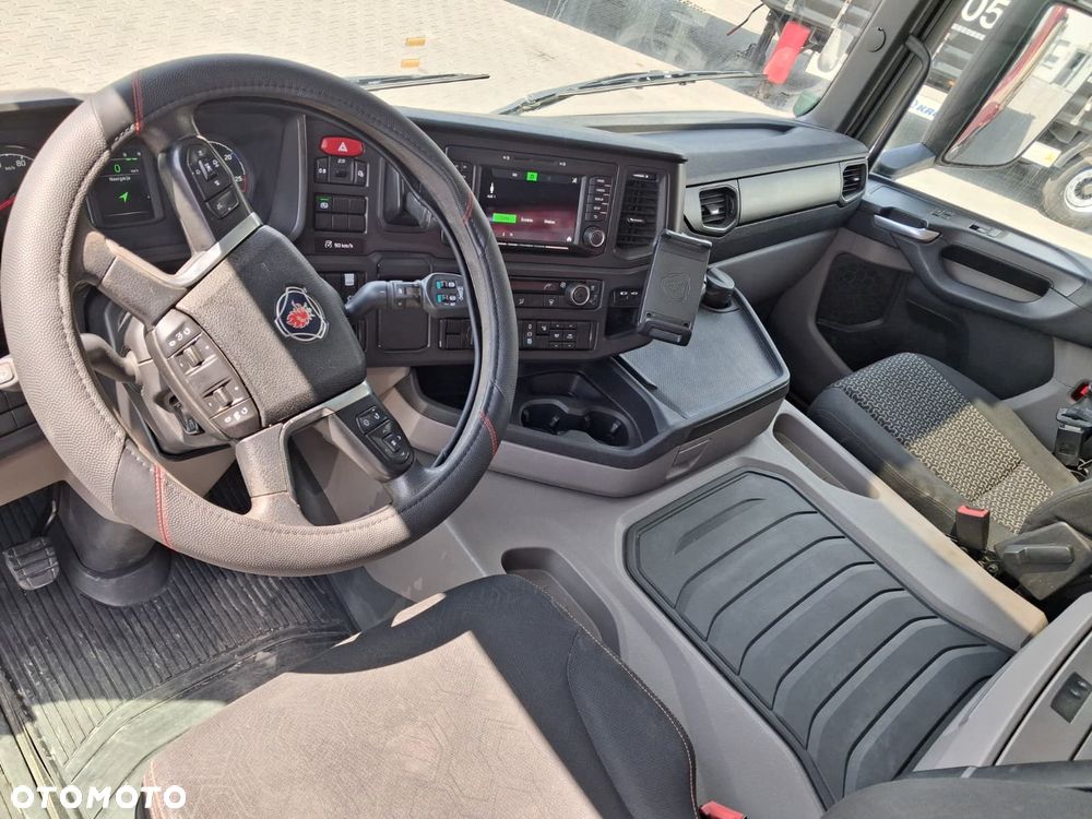 Scania G410, zabudowa Schwarzmuller - 11