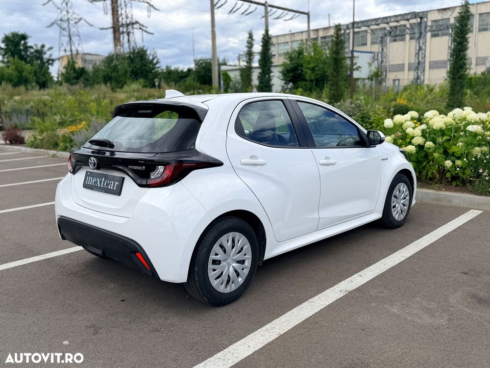 Toyota Yaris 1.5 VVT-i HSD Active - 4