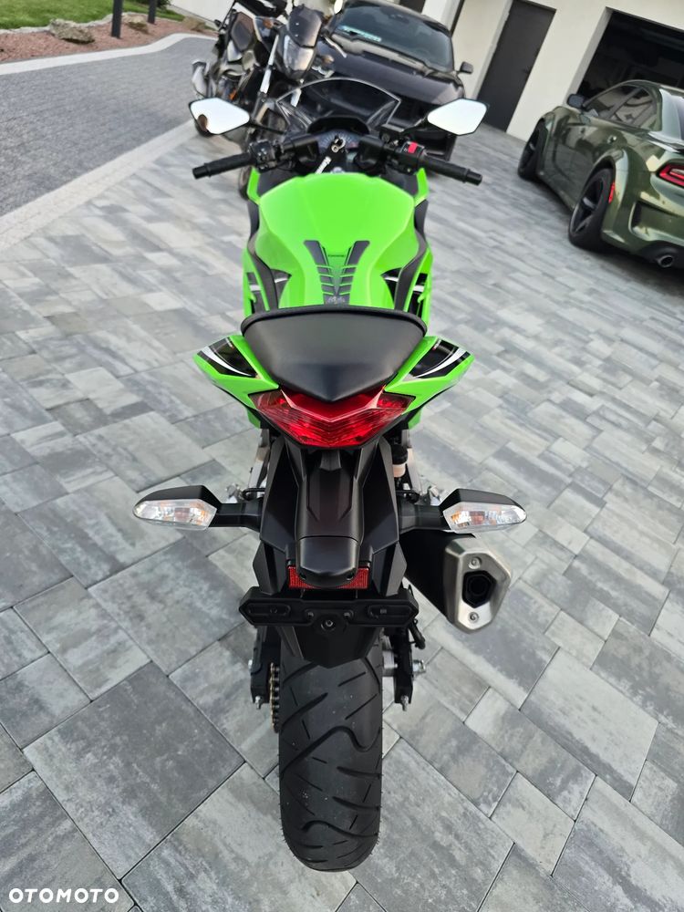 Kawasaki Ninja 300 ABS - 25