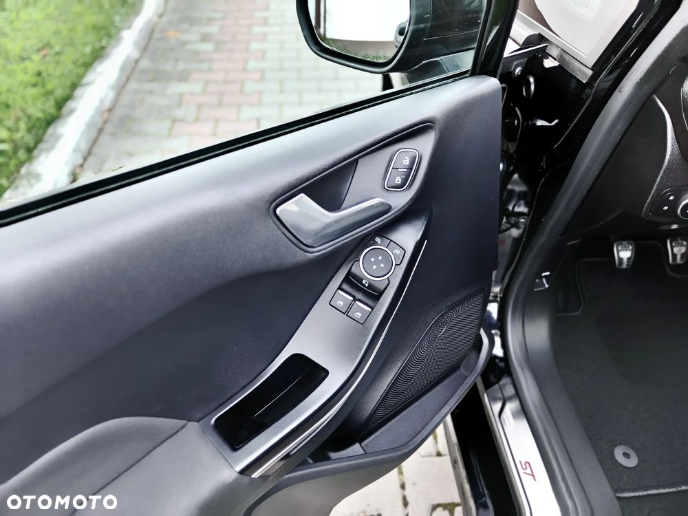 Ford Fiesta - 9