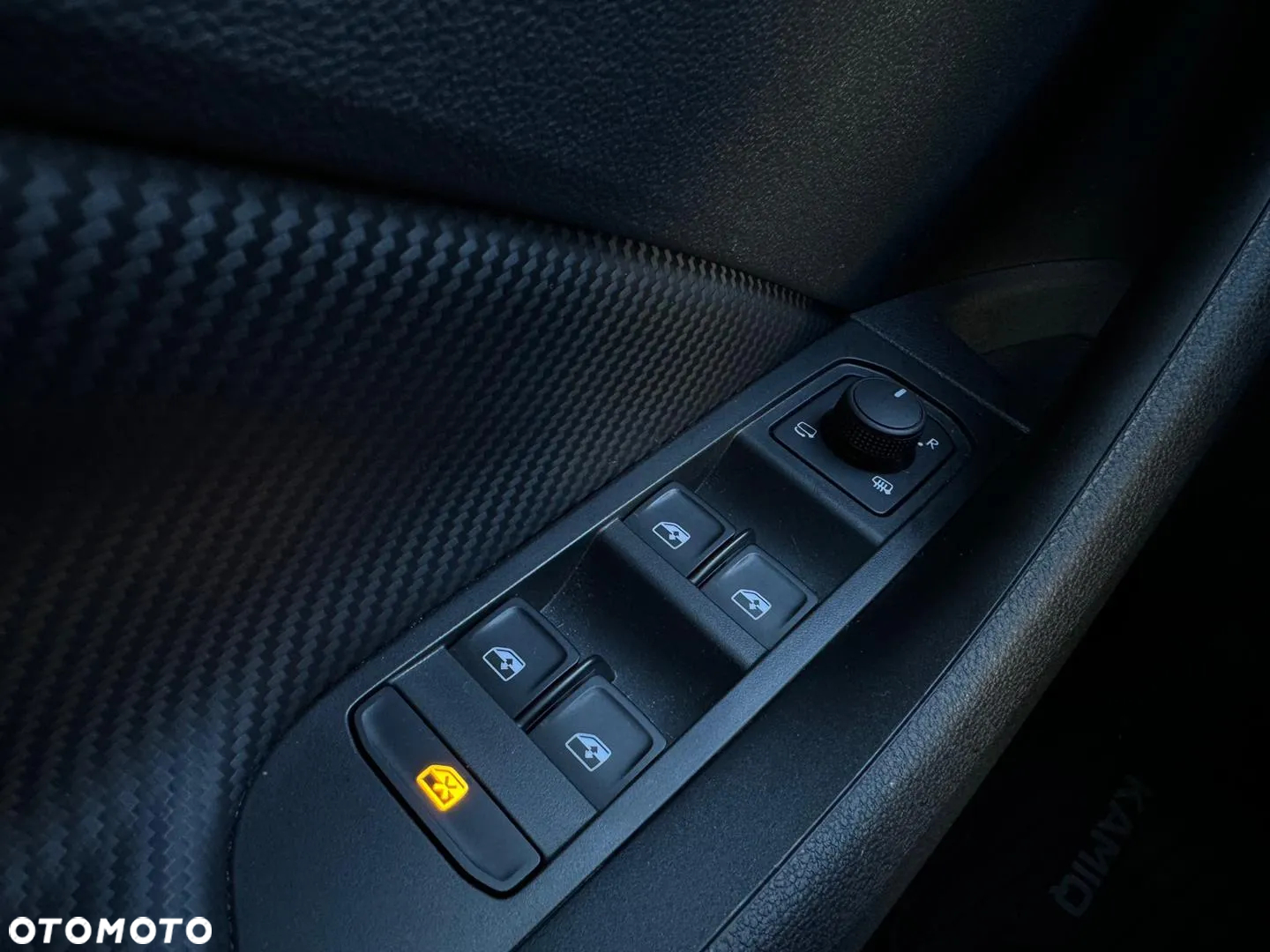 Skoda Kamiq 1.0 TSI Monte Carlo DSG - 19