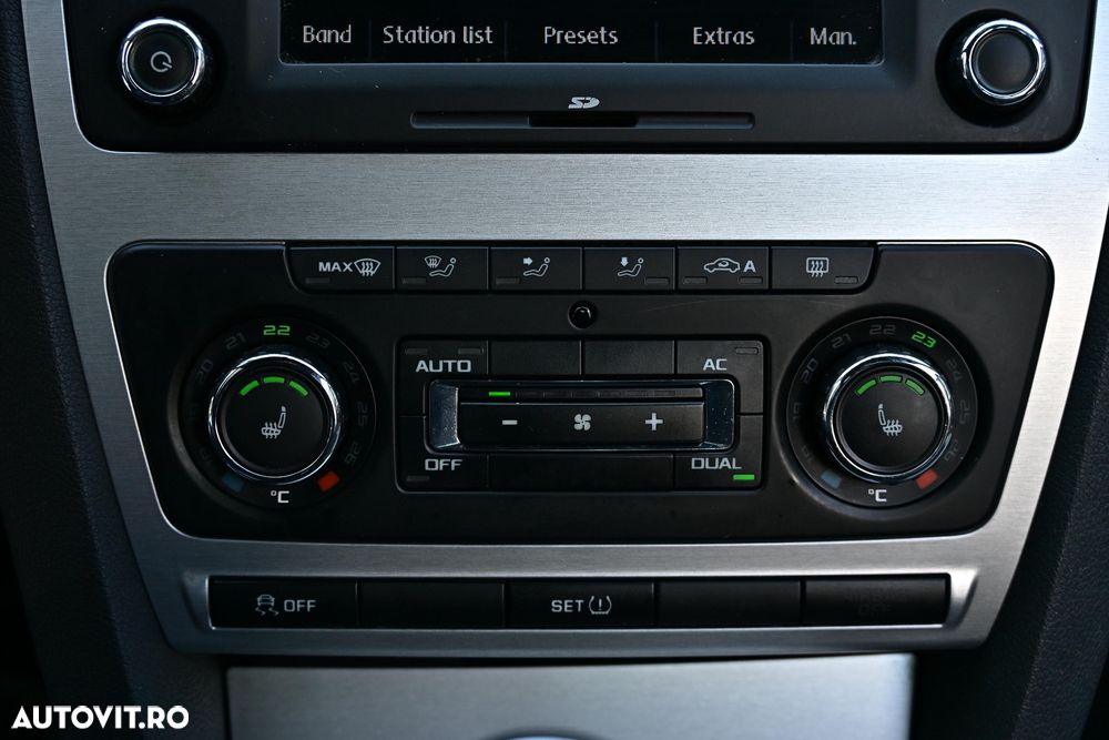 Skoda Octavia 2.0 TDI DPF RS - 15